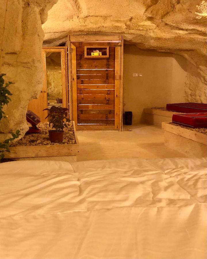 7 Caves Hotel Al Jāyah 외부 사진