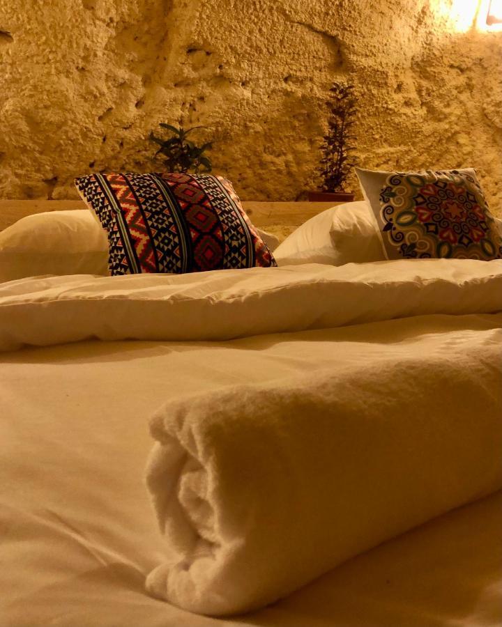 7 Caves Hotel Al Jāyah 외부 사진