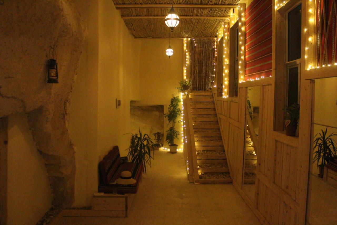 7 Caves Hotel Al Jāyah 외부 사진